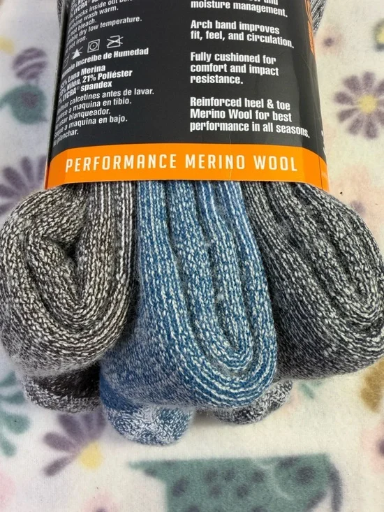 NWT Omni-Wool Wool Tech Merino Wool Hiking Socks 3-Pack Medium - Picture 2 of 10